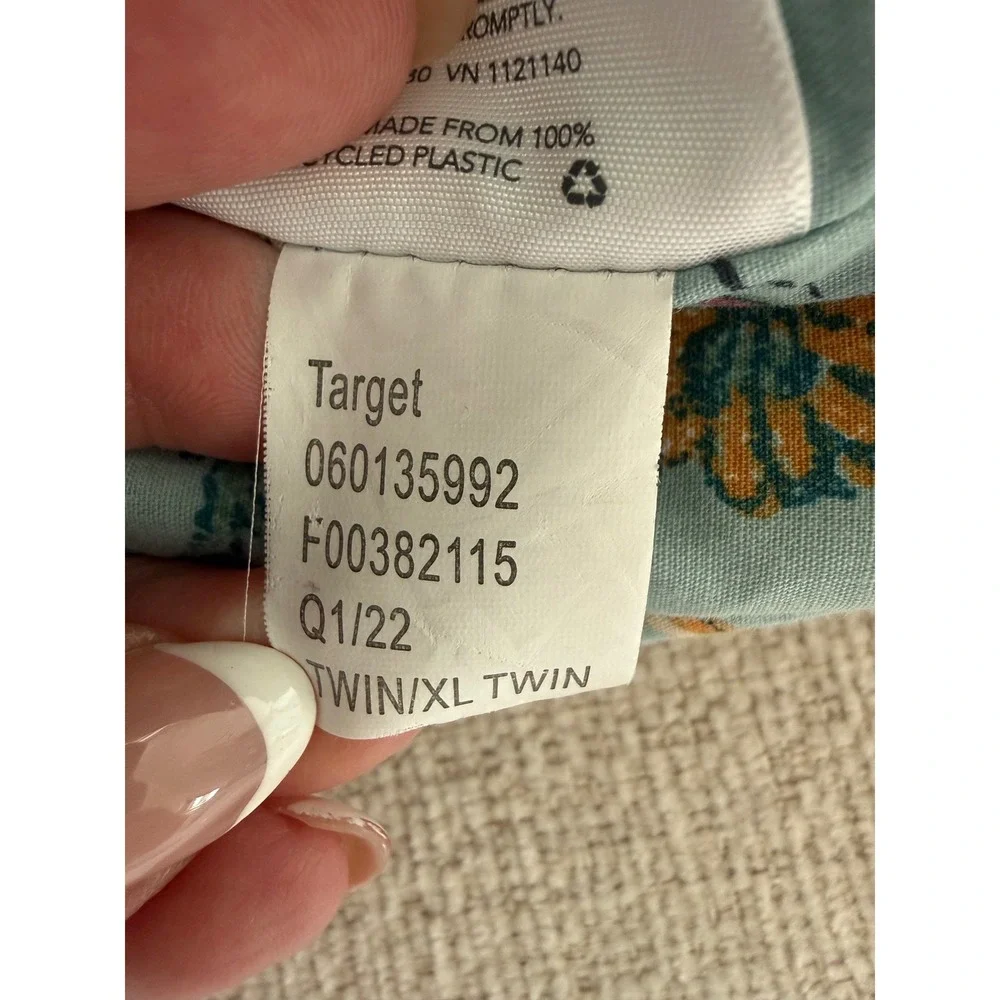Threshold‎ Twin/XL Twin Comforter Blue Red Floral Design Reversible Cottage